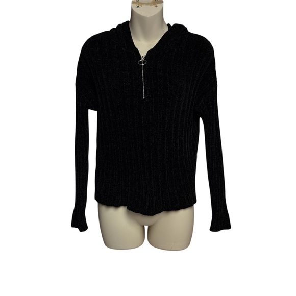 Pink Republic size medium Black Pullover Sweater with hood and silver Half-Zip - Picture 1 of 8